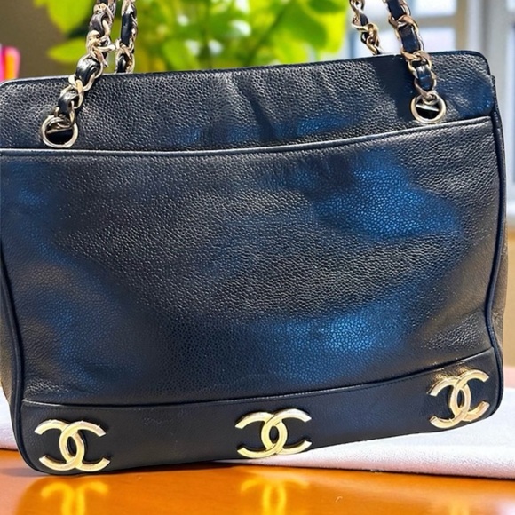 CHANEL Vintage CC shoulder bag Authentic - Picture 4 of 17